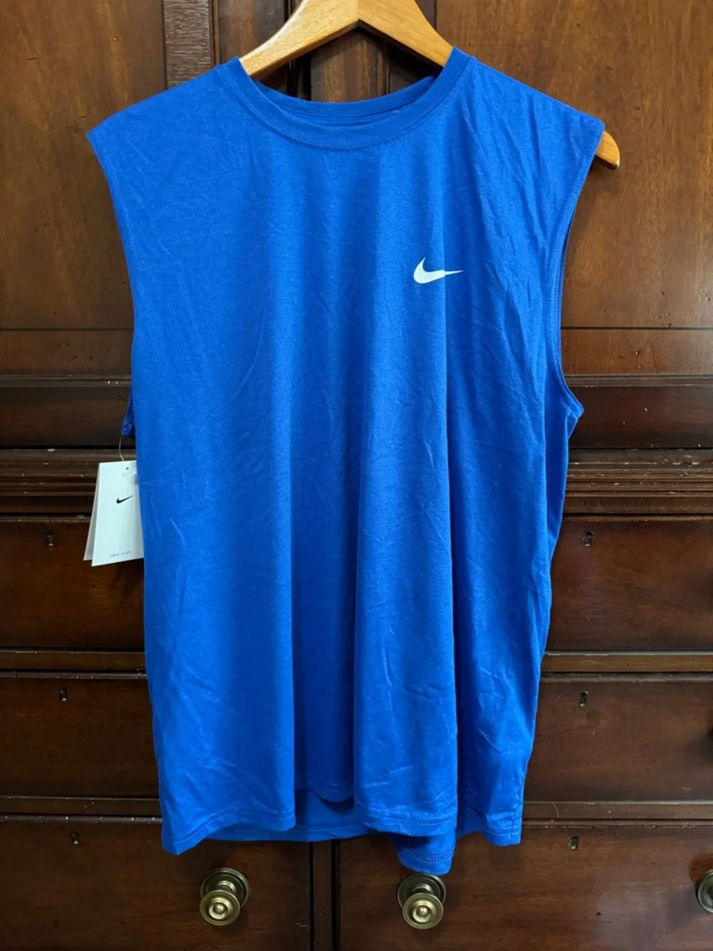 Nike Men’s Large Royal Blue Sleeveless Tee - Picture 1 of 3